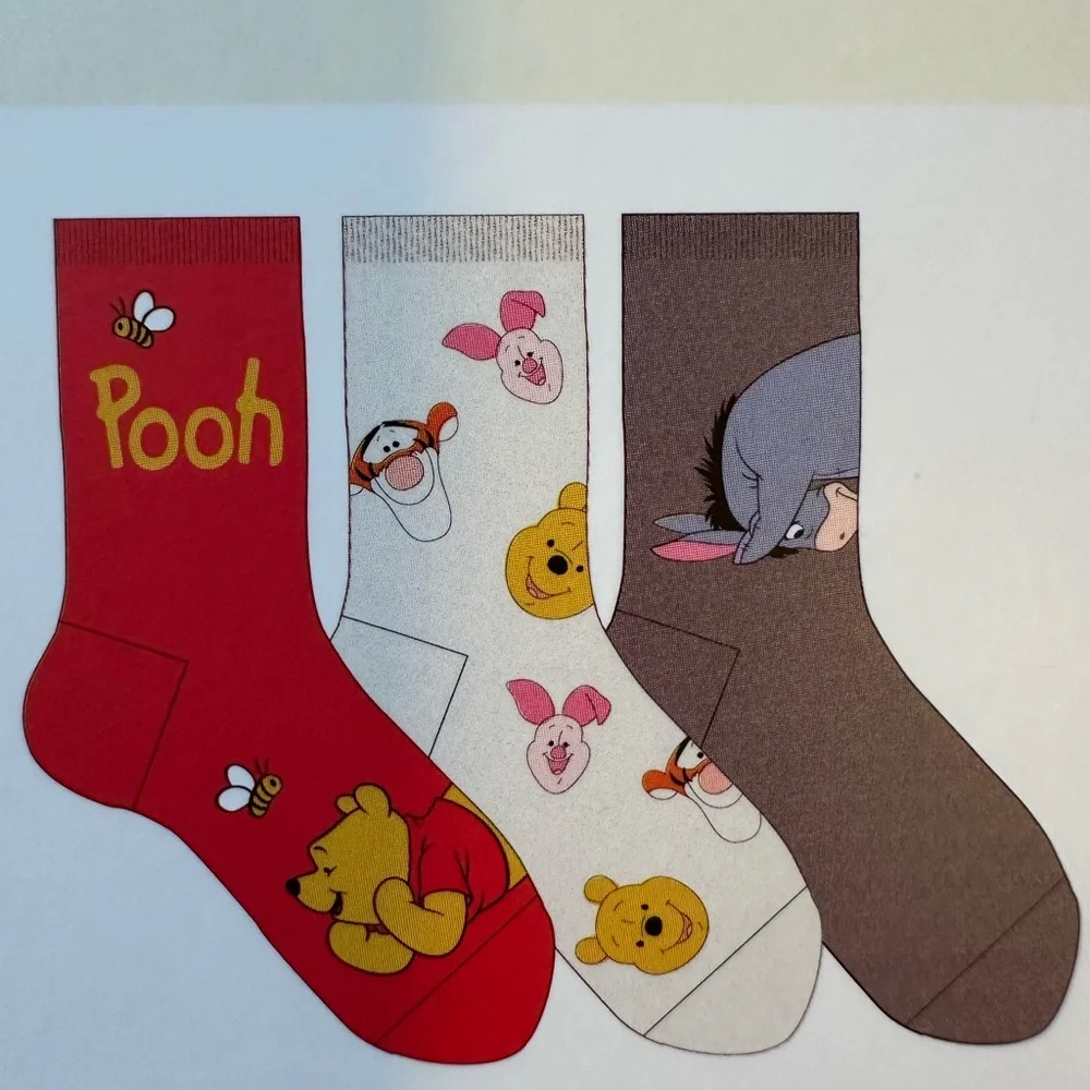 Disney Winnie the Pooh Crew Socks women’s size 4-10